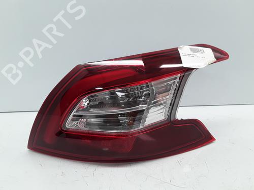 Used Right taillight Right taillight 33412235 33412235