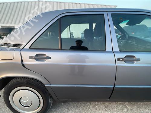 Used Right rear door Right rear door 38524780 38524780
