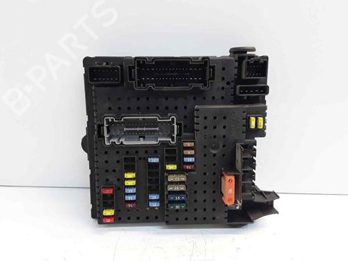 Used Fuse box Fuse box VOLVO S60 I (384) [2000-2010] 34737687 34737687