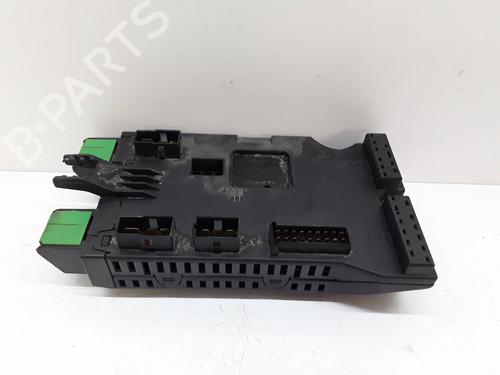 Used Fuse box Fuse box MERCEDES-BENZ SPRINTER 2-t Bus (B901, B902) 210 D (902.471, 902.472) (102 hp) 34164600 34164600