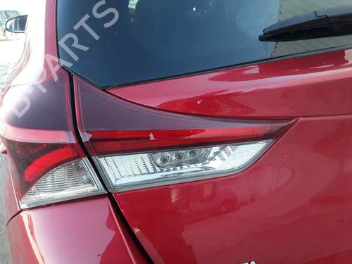 Used Left tailgate light TOYOTA AURIS (_E18_) 1.8 Hybrid (ZWE186_, ZWE186R) (136 hp) 23229215