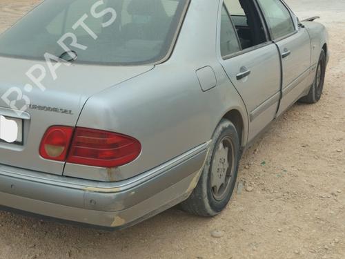 Fuse box MERCEDES-BENZ E-CLASS (W210) E 290 Turbo-D (210.017) | BP24878569E1 