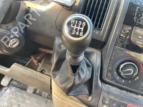 Used Gear lever PEUGEOT BOXER Van [2006-2025]  27236058