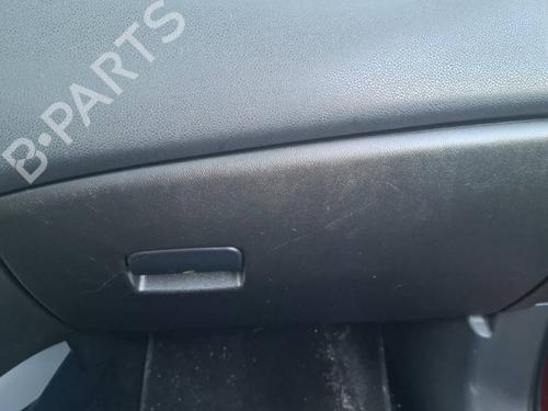 glove-box-mitsubishi-asx-ga_w_-2009-39752608 main image