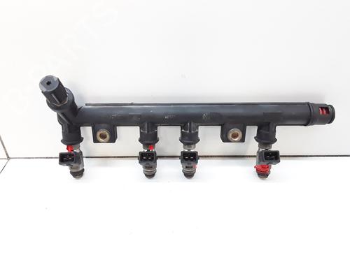 Used Injection rail FIAT PUNTO Hatchback Van (188_) 1.2 60 (60 hp) 15057589