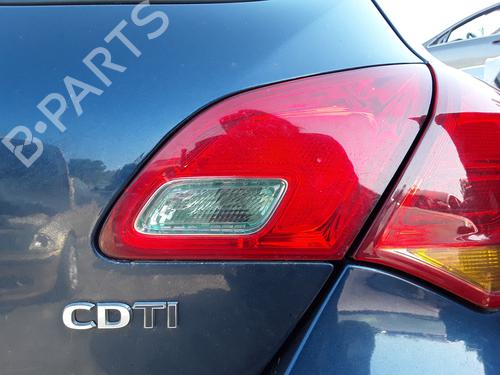 Højre baglygte bagklap OPEL ASTRA J (P10) [2009-2016]  7785799