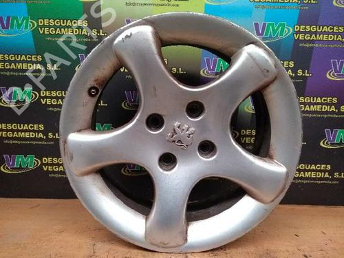 Używane Felga PEUGEOT 206 Hatchback (2A/C) [1998-2012]  7466450