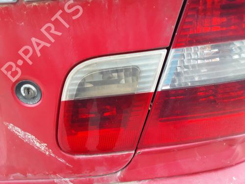 Feu de coffre droit Feu de coffre droit BMW 3 (E46) 320 d (150 hp) 36478468 36478468