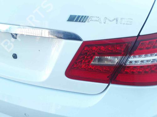 right-tailgate-light-mercedes-benz-e-class-coupe-c207-2009-2010-2011-2012-2013-2014-2015-2016-32507708 main image