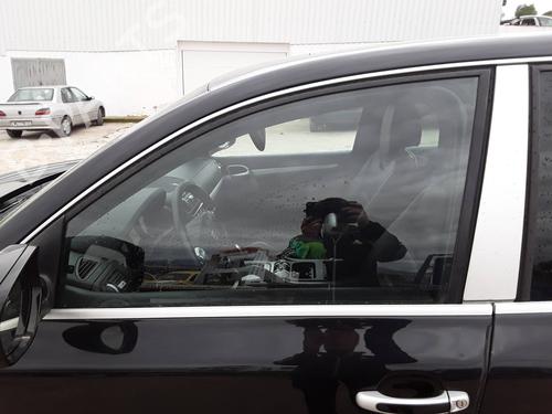 front-left-door-window-porsche-cayenne-9pa-2002-2003-2004-2005-2006-2007-2008-2009-2010-32999850 main image