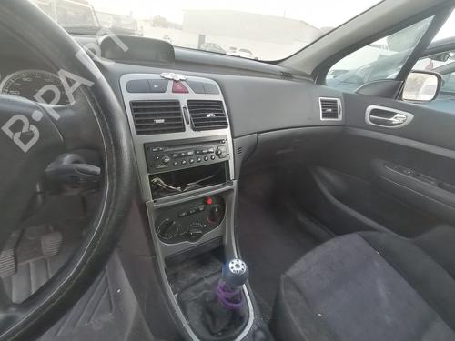 Right front window motor PEUGEOT 307 Break (3E) 2.0 HDI 90 | BP8604242E20 