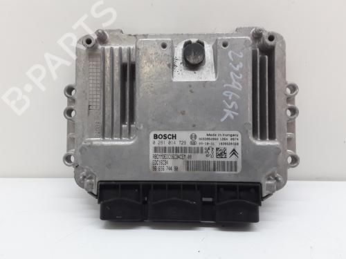 engine-control-unit-ecu-citroen-c4-picasso-i-mpv-ud_-2006-2007-2008-2009-2010-2011-2012-2013-2014-2015-33215831 main image