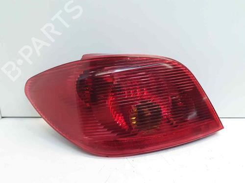 Used Left taillight PEUGEOT 307 (3A/C) 2.0 HDi 90 (90 hp) 32663824