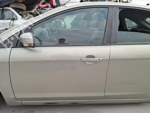left-front-door-ford-focus-ii-da_-hcp-dp-2004-2005-2006-2007-2008-2009-2010-2011-2012-2013-37407734 main image