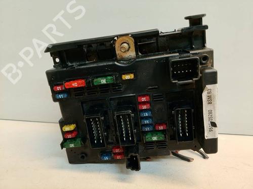 Used Fuse box Fuse box CITROËN XSARA Coupe (N0) 2.0 HDI 90 (90 hp) 40281932 40281932