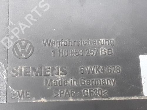 Unité de contrôle VW PASSAT B6 Variant (3C5)  | BP13256778M11 