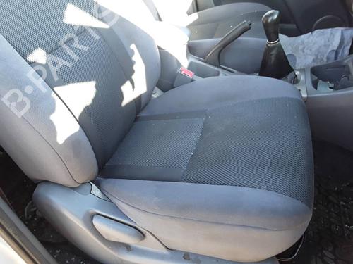 Sæde højre fortil TOYOTA RAV 4 II (_A2_) 1.8 (ZCA25_, ZCA26_, ZCA25W, ZCA26W) | BP8500318C16 