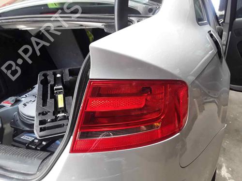 Højre baglygte AUDI A4 B8 (8K2) 2.0 TDI (136 hp) 25254333