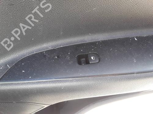 Used Right front window switch KIA RIO IV (YB, SC, FB) 1.25 (84 hp) 17101882