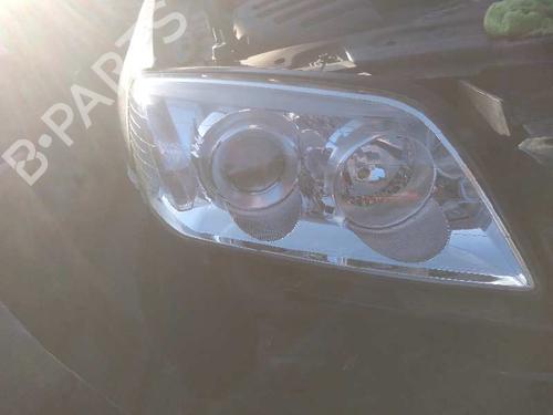 Used Right headlight CHEVROLET CAPTIVA (C100, C140) 2.0 D 4WD (150 hp) 7468268