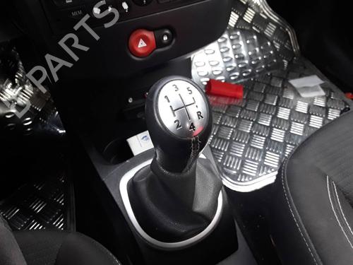 Used Gear lever RENAULT CLIO III (BR0/1, CR0/1) 1.5 dCi (BR17, CR17) (86 hp) 16108313