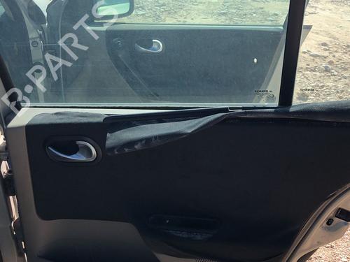 Fuse box RENAULT MEGANE II Saloon (LM0/1_)  | BP30599099E1 