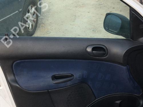 Fuse box PEUGEOT 206 Hatchback (2A/C) 1.4 HDi eco 70 | BP22897985E1 