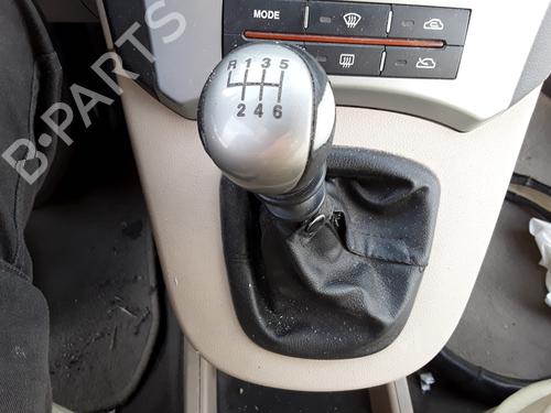 Used Gear lever KIA CARENS III MPV (UN) 2.0 CRDi 140 (140 hp) 13925219