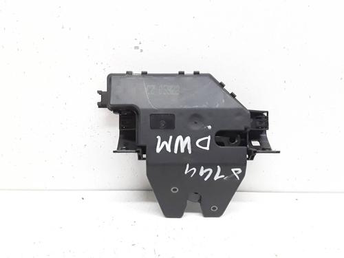 Used Tailgate lock BMW 3 (E90) 320 d (163 hp) 16898576