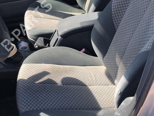 Fuse box RENAULT MEGANE II Saloon (LM0/1_)  | BP30599099E1 