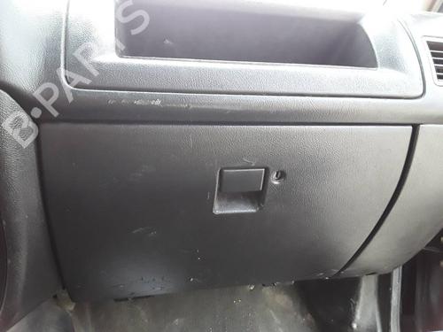 Used Glove box OPEL FRONTERA A (U92) 2.5 TDS (115 hp) 10218558