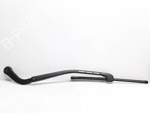 Used Front windshield wiper arm BMW 3 (E90) 320 d (163 hp) 10773024