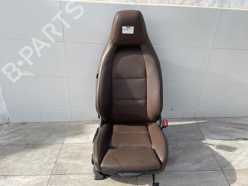 Asiento delantero derecho MERCEDES-BENZ CLA Coupe (C117) CLA 220 CDI / d (117.303) (177 hp) 25713867