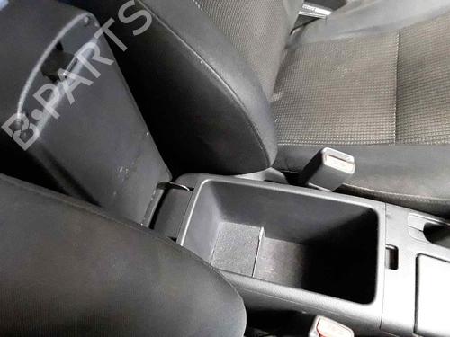 Armrest / Center console TOYOTA AVENSIS (_T25_) 2.2 D-4D (ADT251_, ADT251R) | BP19067215I20 