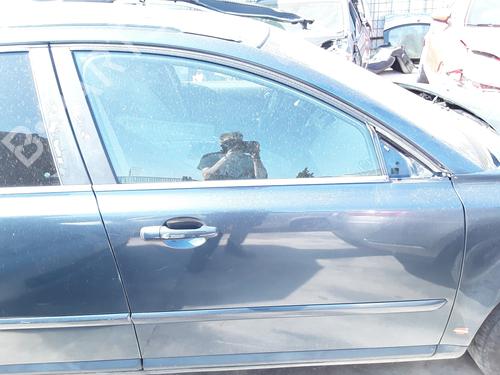Used Right front door VOLVO V50 (545) 2.0 D (136 hp) 13614285