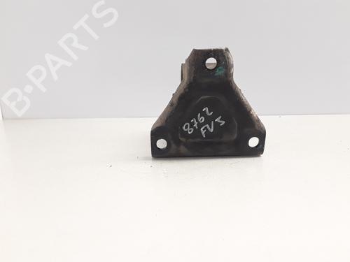 Used Engine mount KIA CARENS III MPV (UN) 2.0 CRDi 140 (140 hp) 16212281