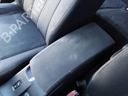 Bracciolo centrale Bracciolo centrale RENAULT MEGANE III Hatchback (BZ0/1_, B3_) [2008-2026] 36025101 36025101