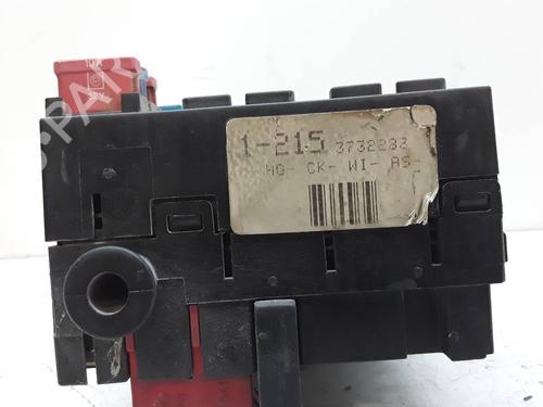 Used Fuse box VW GOLF II (19E, 1G1) [1983-1992]  9504094