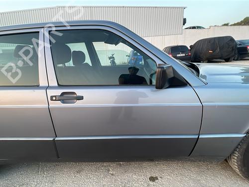 Used Right front door Right front door 38524777 38524777