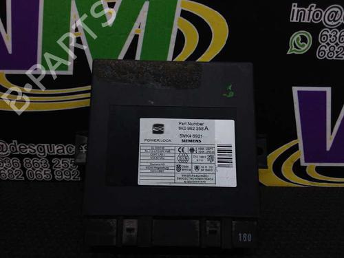 Used Comfort control module SEAT IBIZA II (6K1) [1993-2002]  7468445