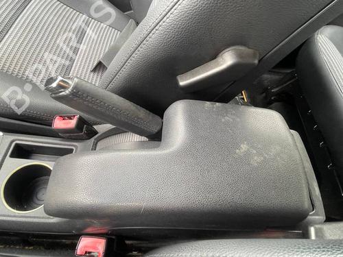 Used Armrest / Center console Armrest / Center console MERCEDES-BENZ B-CLASS Sports Tourer (W245) [2005-2011] 40160026 40160026