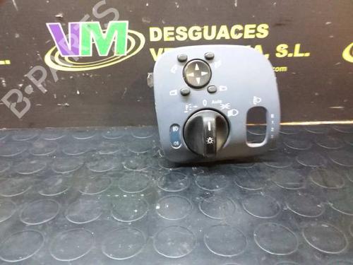 Used Headlight switch Headlight switch MERCEDES-BENZ C-CLASS (W203) C 200 CDI (203.004) (116 hp) 7469253 7469253