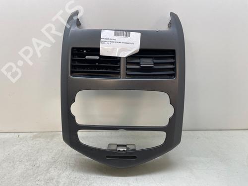 Used Air vent CHEVROLET AVEO Hatchback (T300) 1.3 D (95 hp) 22210877