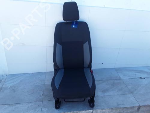 Used Right front seat Right front seat TOYOTA AURIS (_E18_) 1.8 Hybrid (ZWE186_, ZWE186R) (136 hp) 33833021 33833021