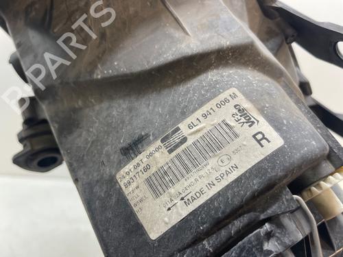 Right headlight SEAT IBIZA III (6L1)  | BP29464729C29 