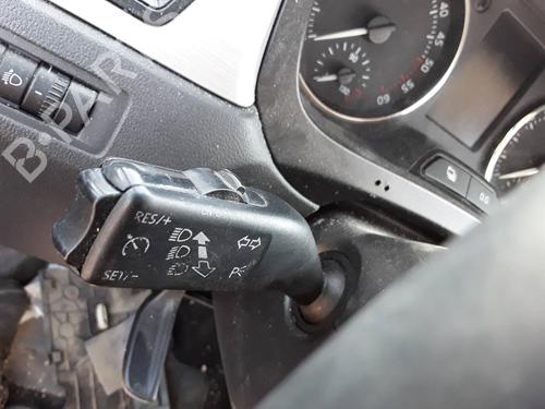 Used Switch SKODA RAPID (NH3, NK3, NK6) 1.6 TDI (105 hp) 9731296