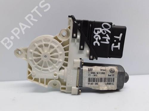 Vindusheismotor venstre bak SEAT LEON (1M1) 1.9 TDI (110 hp) 7474241
