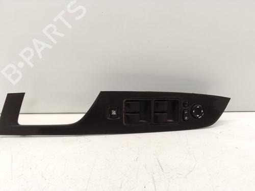Used Left front window switch Left front window switch 37407746 37407746