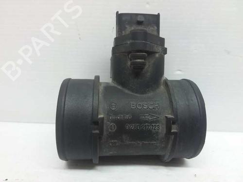 Used Mass air flow sensor OPEL CORSA A Hatchback (S83) 1.2 S (F08, M08, F68, M68) (55 hp) 7471482