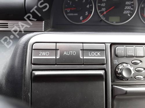 Used Switch NISSAN X-TRAIL I (T30) 2.2 DCi FWD (114 hp) 9370308